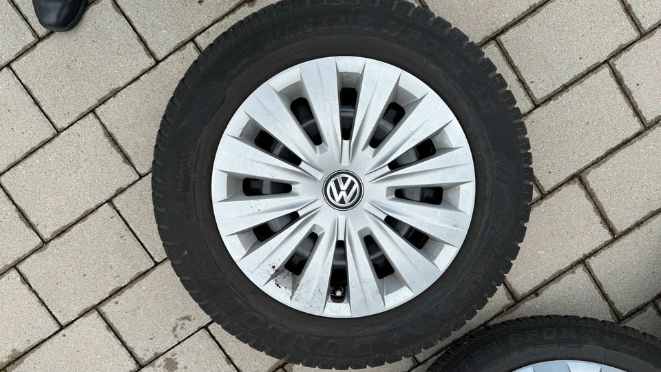 4xWinterreifen,Stahlfelgen+Radkap.15 Zoll VW Golf 7 in Stuttgart