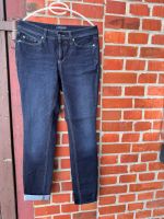 Blaue Cambio Stretch Jeans Vintage Edition, Gr. 38, Mod. Parla Nordrhein-Westfalen - Langenberg Vorschau