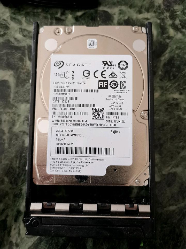 Seagate Festplatte Performance 10K HDD V8 ST900MM0018 900 GB an in Hannover