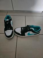 Nike jordan 1 low island grün Gr. 41 Nordrhein-Westfalen - Hünxe Vorschau