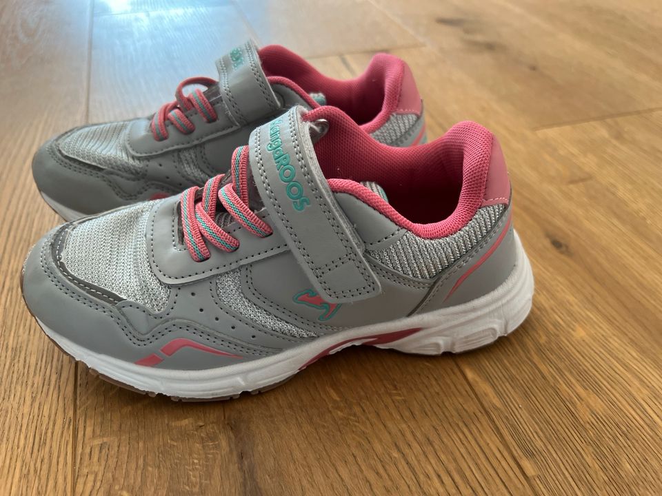 Turnschuhe Hallenschuhe Sport Gr 32, neuwertig in Egelsbach