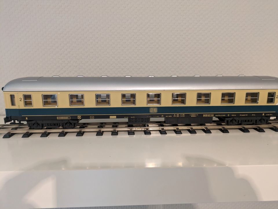 Lima Spur 0-Schnellzugwagen 2.Klasse DB 10488 MÜ in Schwaikheim