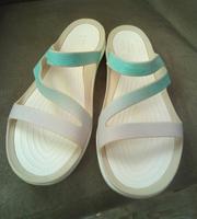 Neue Crocs Schuhe W 11 Gr. 42  inkl Versand Nordrhein-Westfalen - Neuss Vorschau