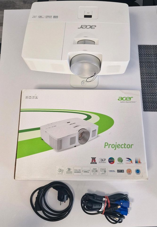 Projector ACER FULL HD 1080 HDMI 3D in Wirges  