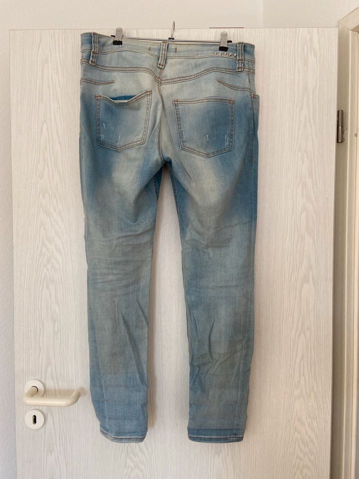 Hellblaue Destroyed Fornarina Stretch Jeans in Ammersbek