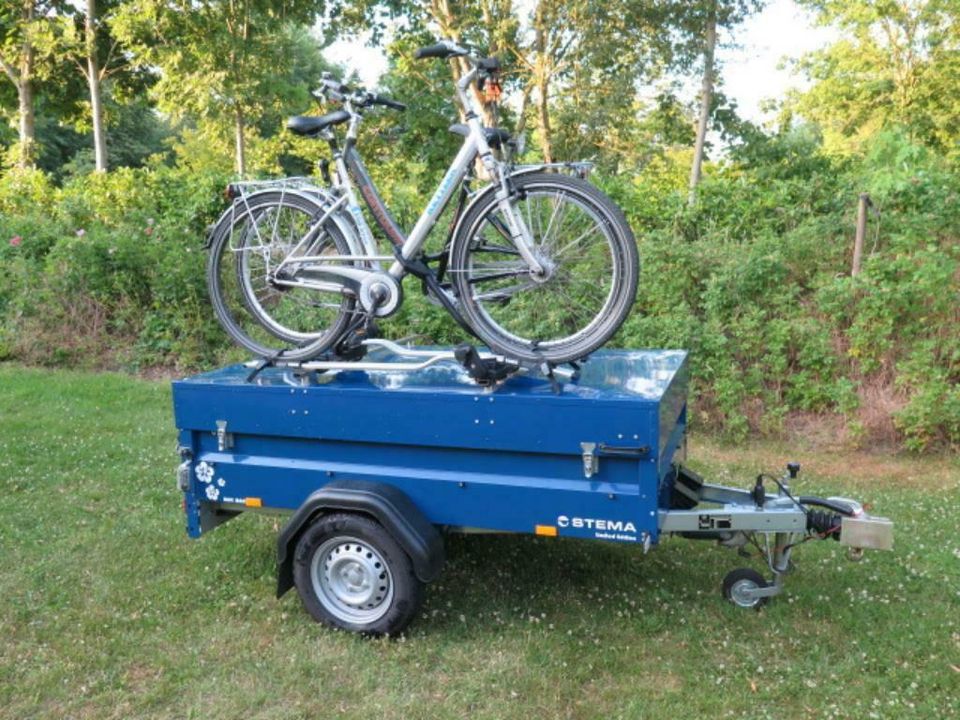 Vermietung Anhänger Deckel und 2 Fahrradträger Thule ProRide 598 in Rahden