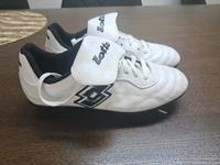 Fussballschuhe Gr 37 Lotto weiss 2002 Retro Neu Frankfurt am Main - Innenstadt Vorschau