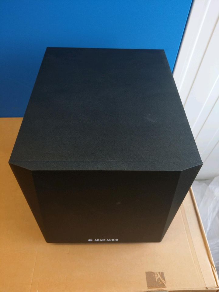 Adam T10s Subwoofer in Offenbach