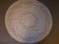 runde Tischdecke mit handgefertigter Blüten-Stickerei - 1,00 m Niedersachsen - Ganderkesee Vorschau