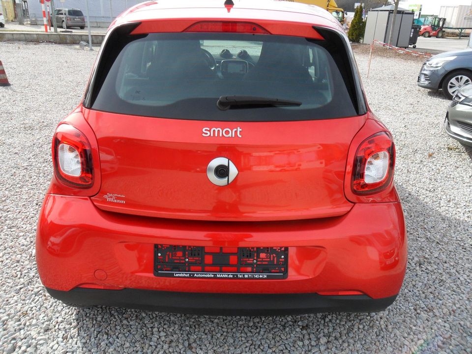 Smart ForFour 0.9 66kW passion/NAVI/SHZ in Landshut