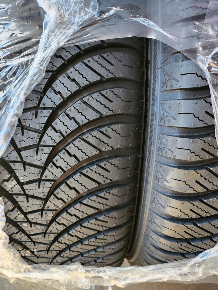 Allwetterreifen Falken 195/55 R15 in Salzgitter