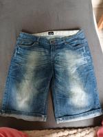 Kurze Jeanshose/ Jeans Shorts Gr. 42 Niedersachsen - Rinteln Vorschau