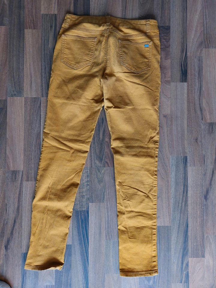 Gelbe /Ockerfarbene Stretch-Jeans von Arizona Gr. 36 in Gröditz