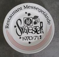 DDR TELLER LEIPZIGER MESSE SILVESTER 1970/71 PORZELLAN ILMENAU Sachsen - Erlau Vorschau
