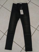 name it Jeans Skinny Pete Gr. 146 schwarz neu mit Etikett Jungen Nordrhein-Westfalen - Paderborn Vorschau