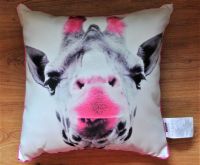 Kissen Giraffe Kuschelkissen Dekokissen Plüschkissen 40x40cm Pink Rheinland-Pfalz - Steinwenden Vorschau