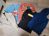 Jungen Paket Shirts Strickjacken 128 Niedersachsen - Schellerten Vorschau