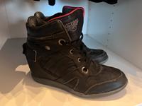 Mustang Stiefeletten mit Keilabsatz gr 40 schwarz Rheinland-Pfalz - Pirmasens Vorschau