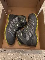 LOWA Sicherheitsschuh hoch LARROX Work GTX grey Mid S3 Gr. 42 Bayern - Johannesberg Vorschau