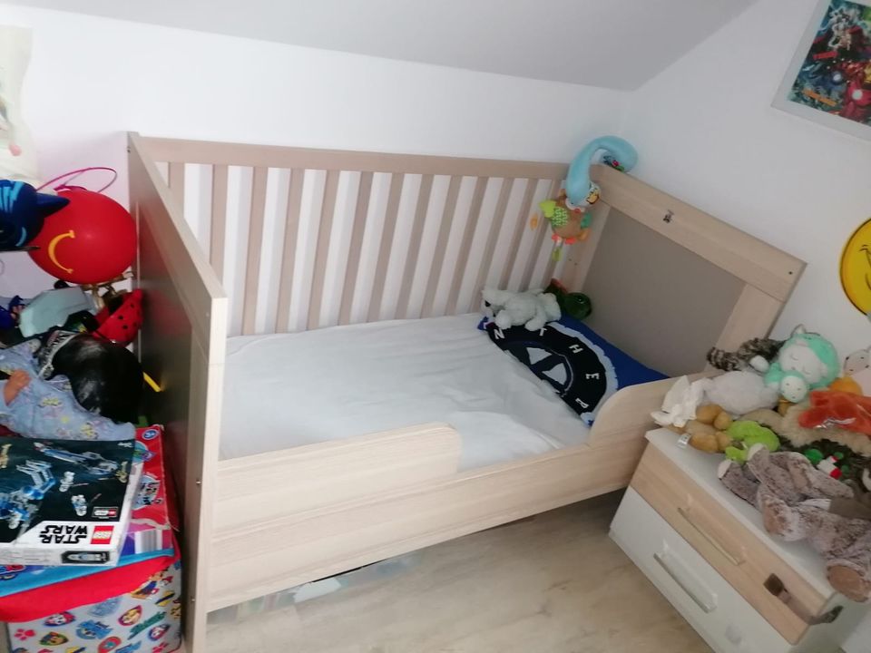 Baby- und Juniorbett, Kombibett in Lichtenberg/Erzgebirge