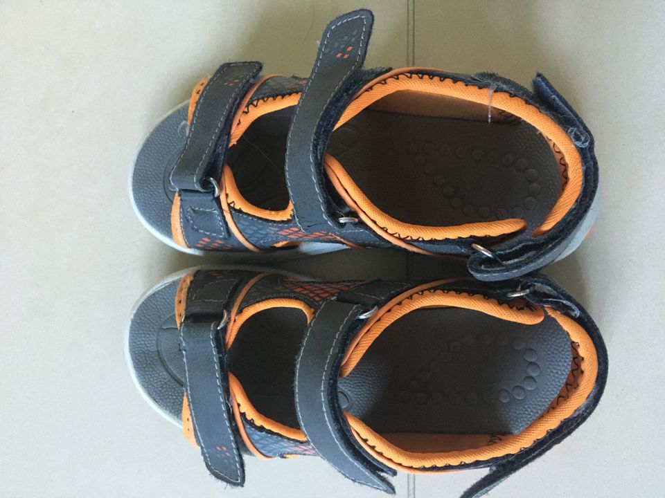 Sandalen / Sommerschuhe / Blinkschuhe Größe 30 in Rostock