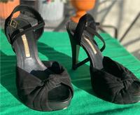 Schöne schwarze High-Heel Sandaletten v. Buffalo mit Plateau, 37 Kr. München - Neubiberg Vorschau