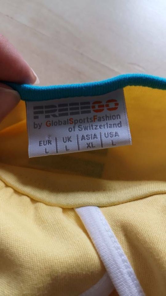 Free Go by GlobalSportsFashion Neckholdertop in Neustadt a.d.Donau