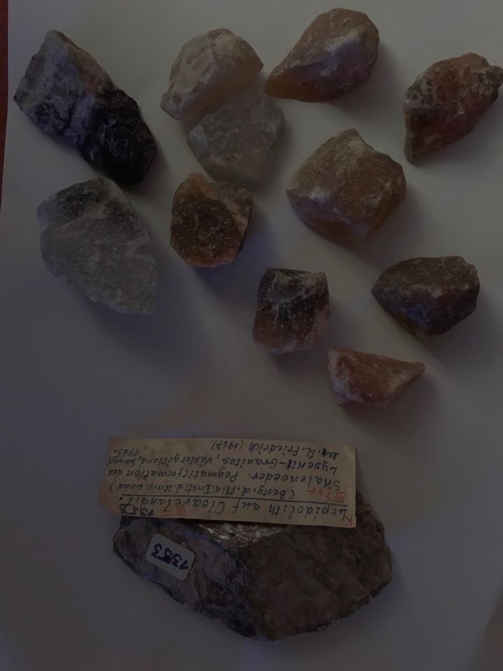 Verschiedene Steine Mineralien aus Nachlass in Regensburg