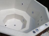 Badewanne Jacuzzi 1.8m x 1.8m x 1.1m mit Led-Massage Stuttgart - Stuttgart-Mitte Vorschau