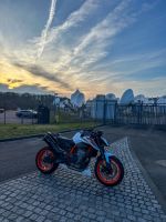 KTM Duke 890 R - Euro 4 - Akra - Werksgarantie! Rheinland-Pfalz - Kastel-Staadt Vorschau