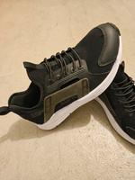 Esprit Sneaker Turnschuhe Schuhe schwarz weiß 36 wie Neu Bayern - Möhrendorf Vorschau
