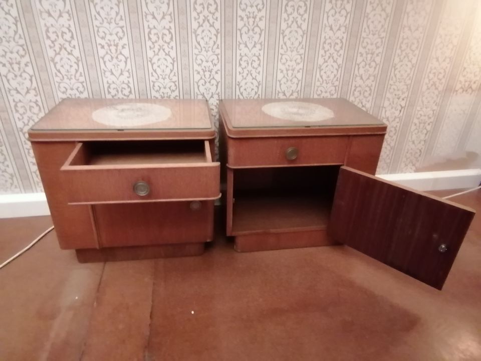 Komplettes Vintage Art Deco Eichen-Schlafzimmermöbel 30er/40er in Dassel