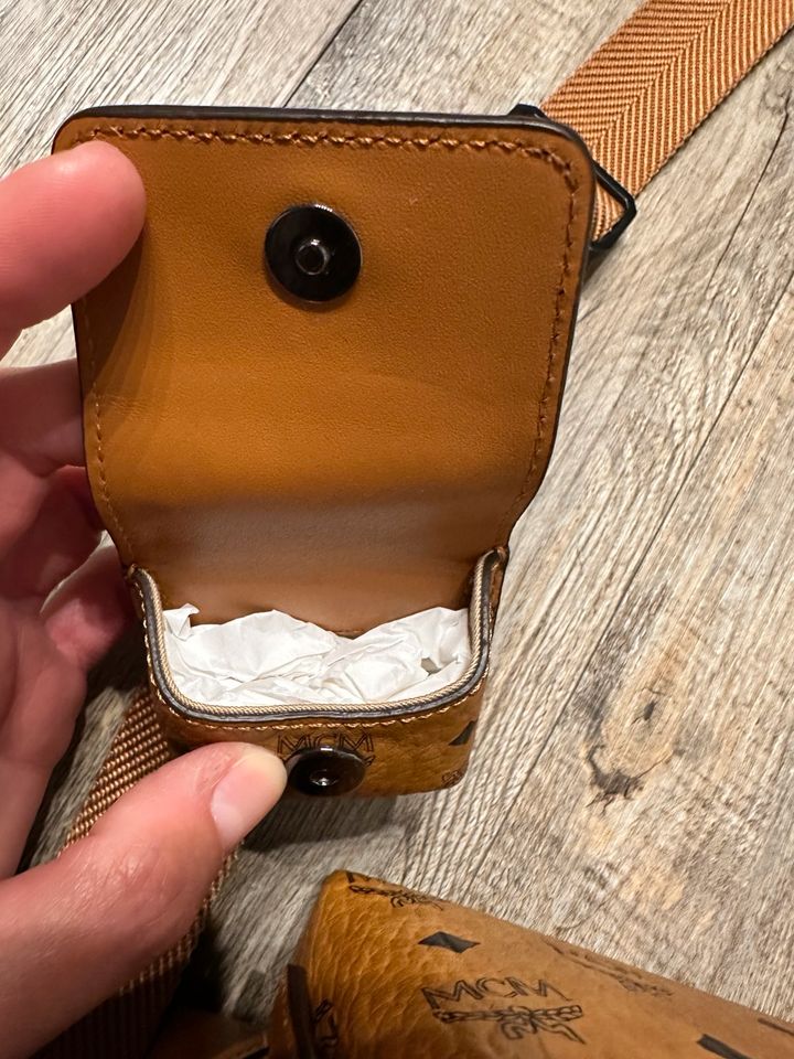 MCM Crossbody Trio cognac wie NEU in Jüchen