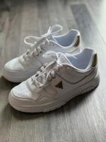 Damen Sneaker GUESS Nordrhein-Westfalen - Hückelhoven Vorschau