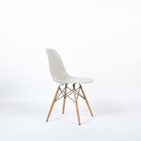 Vitra | DSW Chair | Ahorn Gestell | Alle Farben Friedrichshain-Kreuzberg - Kreuzberg Vorschau