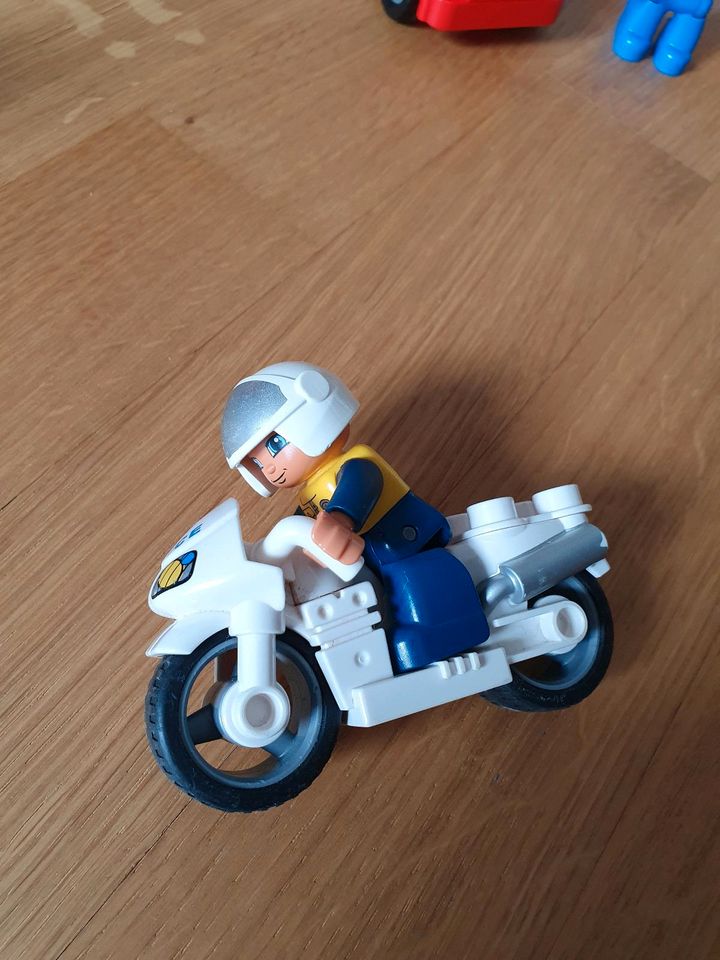 Lego Duplo Häuser, Stadt, Autos, Polizeimotorrad in Mainz