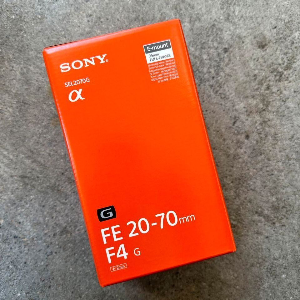 FE Sony 20-70mm f/4.0 G Zoom Objektiv Vollformat Neuzustand in Ismaning