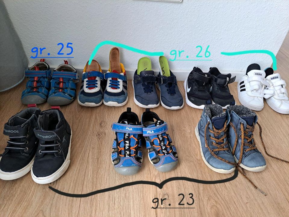 Sneaker, Sandalen, Jungs größe 23, 25, 26 Fila, nike adidas geox. in Ostfildern