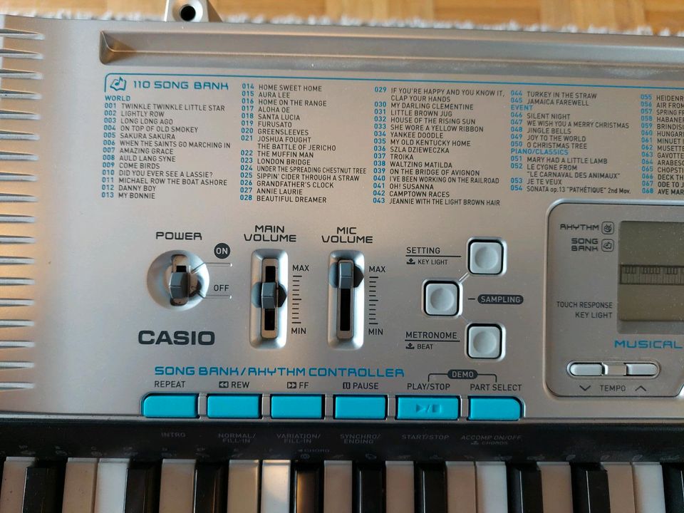 Keyboard Casio LK-220, top Zustand, mit Lernfunktion in Nußdorf am Inn