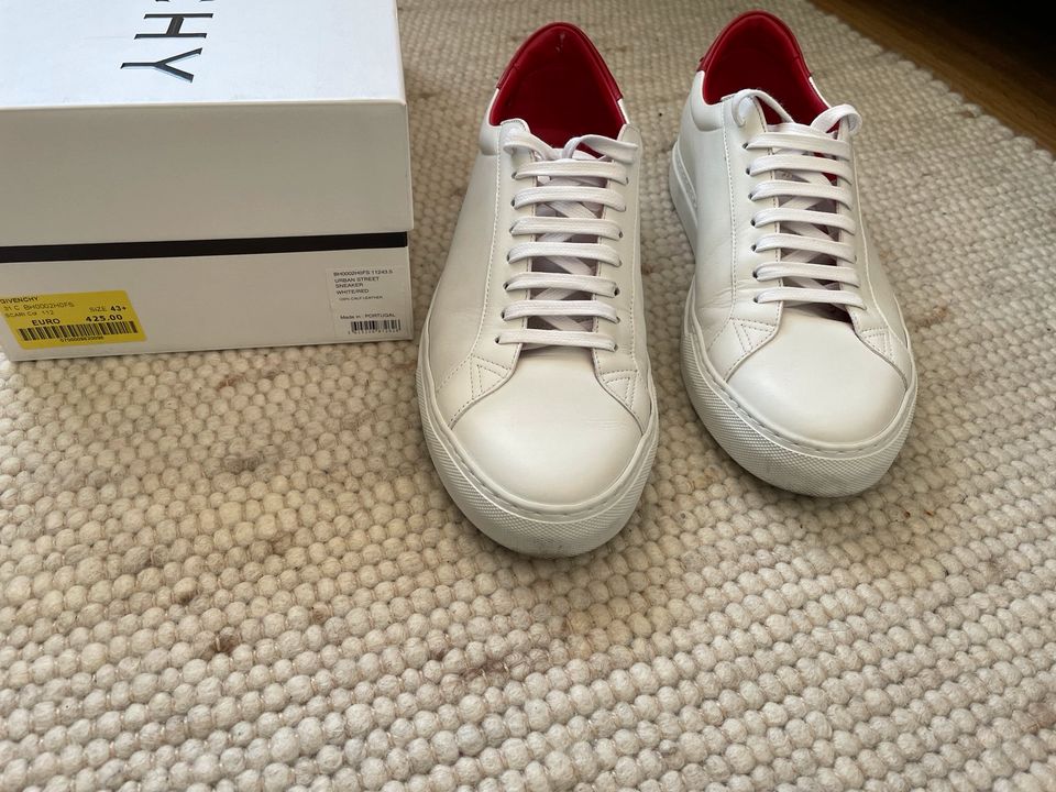 GIVENCHI Sneaker in Berlin