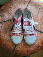Schöne Turnschuhe Gr. 40 - NEU Brandenburg - Bestensee Vorschau