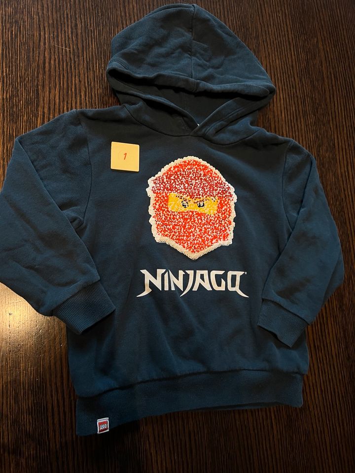 Top! ❤️ 110 116 Lego Ninjago Hoodie Wendepalletten Shirt Pullover in Hamburg