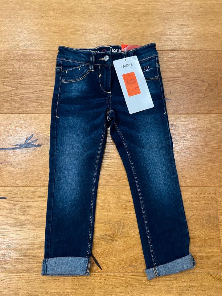 S. Oliver Jeans - Größe 104 - neu mit Etikett in Bayern - Burgebrach | eBay  Kleinanzeigen ist jetzt Kleinanzeigen