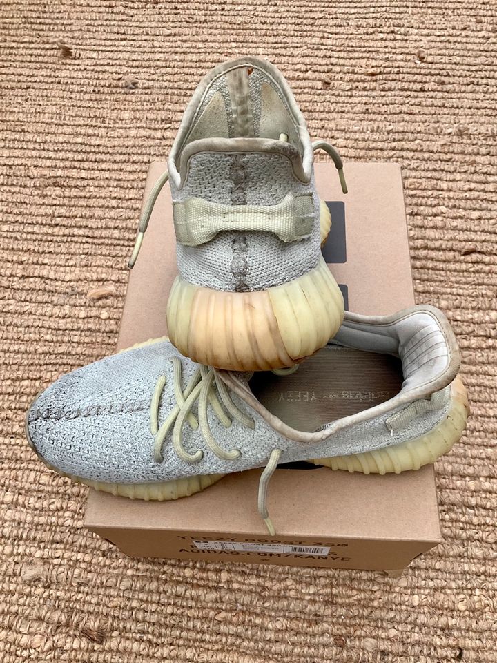 Adidas Yeezy Boost 350 V2 Kanye Gr 42 2/3 (8,5) in Geldern