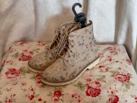 Boots mit floralem Muster München - Au-Haidhausen Vorschau