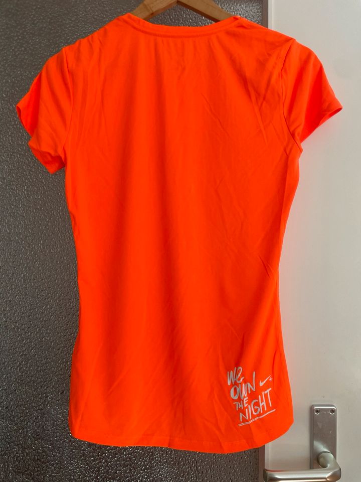 Neu / T-shirt von Nike (Nike running) Gr. M in Berlin