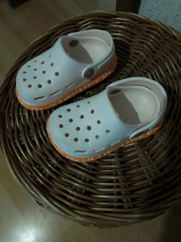 Crocs Gr. 20 in Illingen