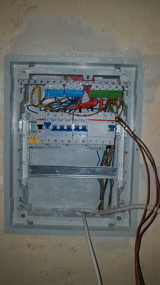 Handwerker/ Küchenaufbau/ Hausmeister/ Möbelmontage/ Elektriker in Weilerswist