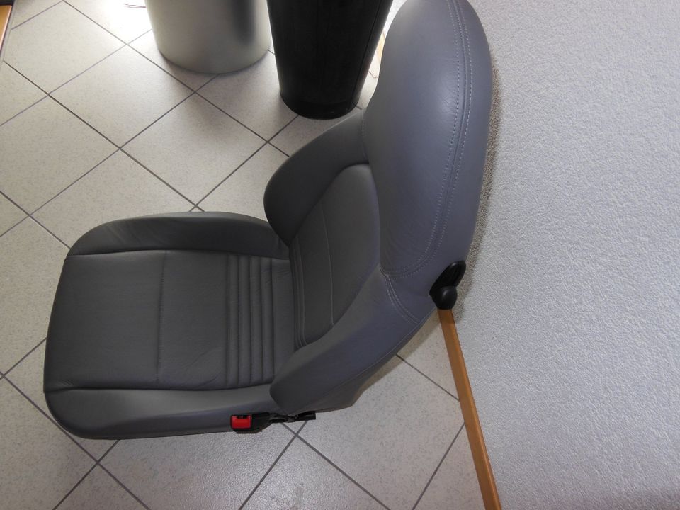 Original Porsche Boxster Sitze  Leder Top Zustand mit Zubehör in Ditzingen