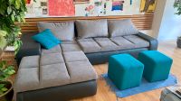 Couch mit 2 türkisfarbenen Hockern Brandenburg - Schöneiche bei Berlin Vorschau